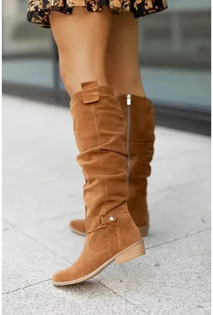 Elke - Chic Cowboy Boots for a Comfortable Winter