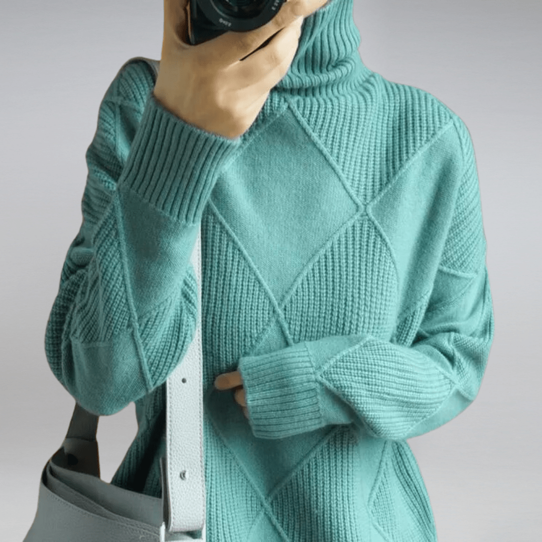 Élise | Abby Soft Turtleneck Sweater